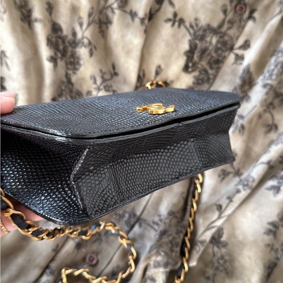 CHANEL Black Vintage Lizard Single Flap Bag Small GHW - Picture 5 of 15